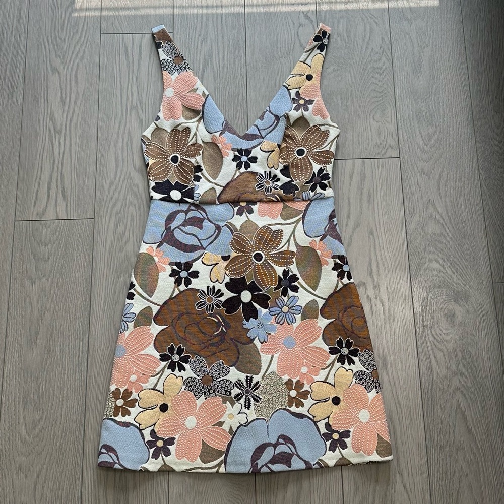 FLOWER PATTERN DRESS
